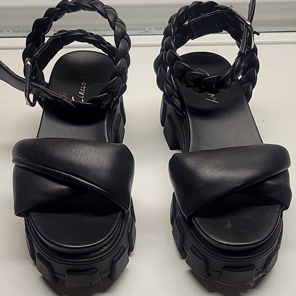 Circus NY sandals